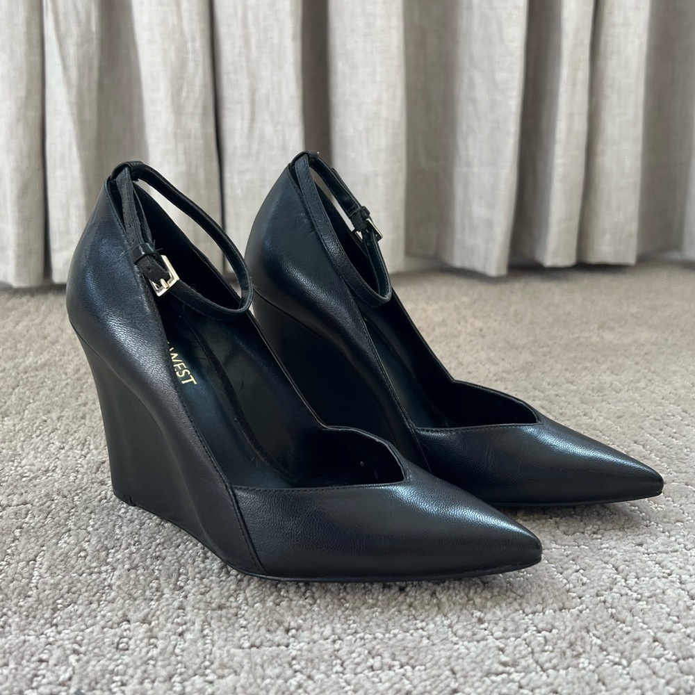 Nine West Eviee Black Leather Wedge Pumps